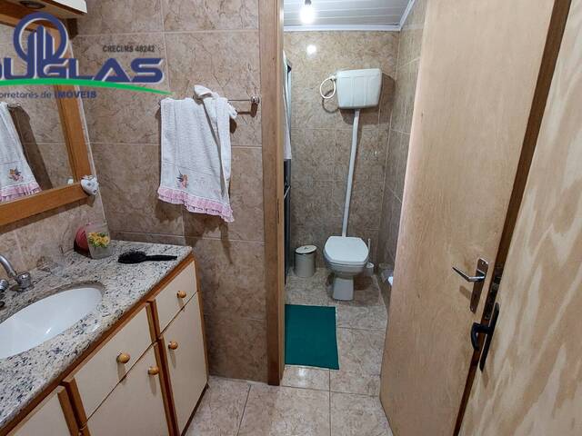 #1718 - CASAS EM CONDOMÍNIO FECHADO para Venda em Viamão - RS