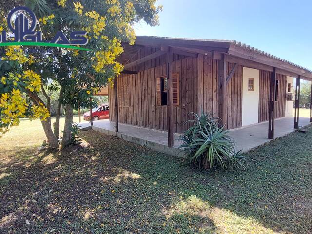 #2155 - CASAS EM CONDOMÍNIO FECHADO para Venda em Viamão - RS
