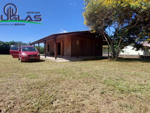 #2155 - CASAS EM CONDOMÍNIO FECHADO para Venda em Viamão - RS
