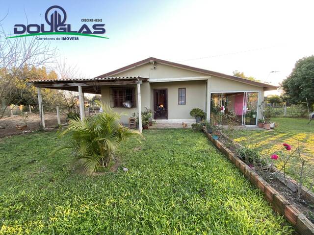 CASAS FORA DE CONDOMÍNIO para Venda em Viamão - 2