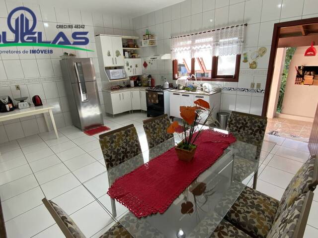 CASAS EM CONDOMÍNIO FECHADO para Venda em Viamão - 3