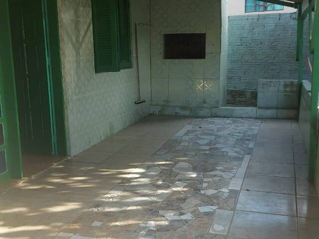 #2492 - CASAS EM CONDOMÍNIO FECHADO para Venda em Viamão - RS