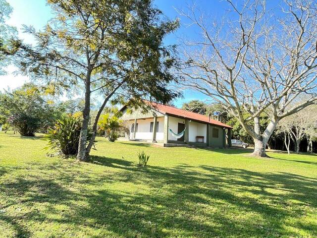 #2555 - CASAS EM CONDOMÍNIO FECHADO para Venda em Viamão - RS - 2