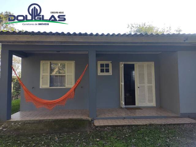 #2711 - CASAS EM CONDOMÍNIO FECHADO para Venda em Viamão - RS