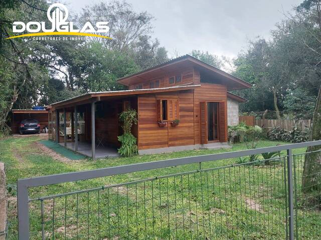 #2999 - CASAS EM CONDOMÍNIO FECHADO para Venda em Viamão - RS