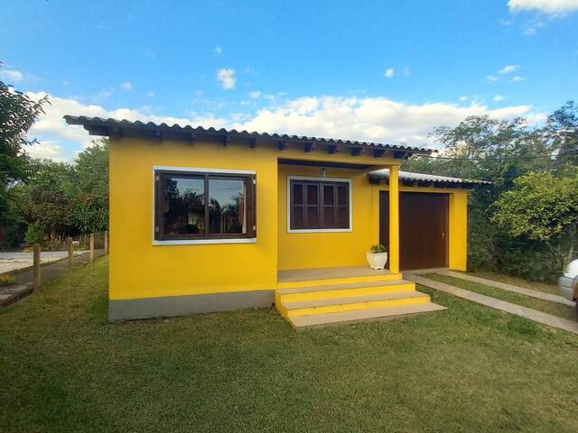 CASAS FORA DE CONDOMÍNIO para Venda em Viamão - 2