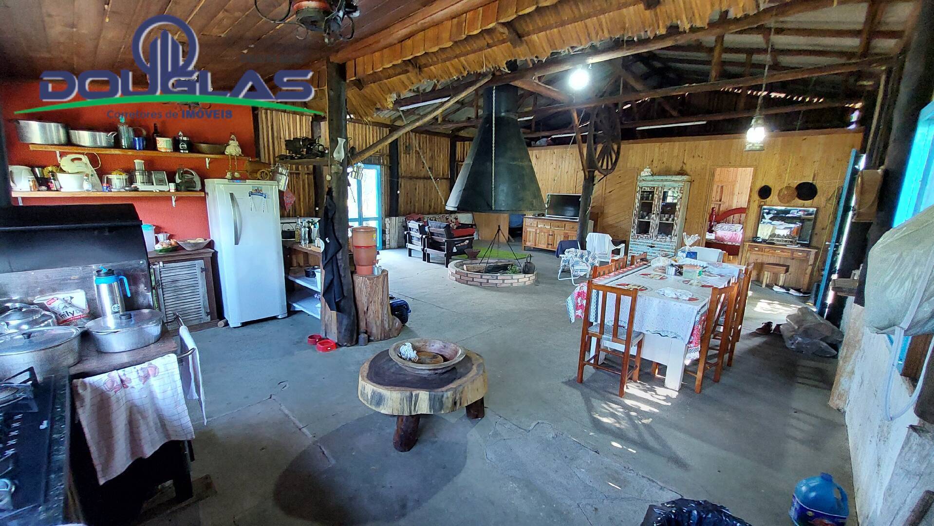 Sítio à venda com 2 quartos, 100m² - Foto 8