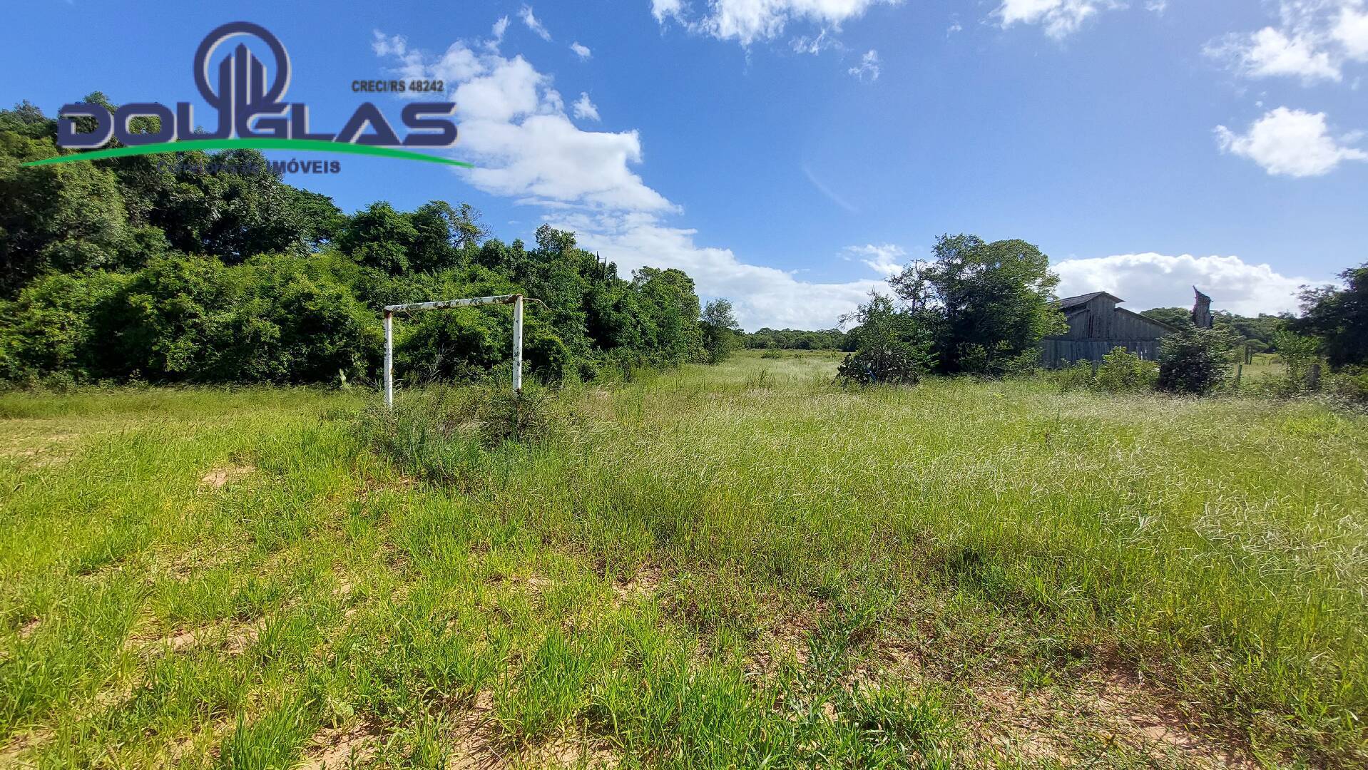 Sítio à venda com 2 quartos, 100m² - Foto 44