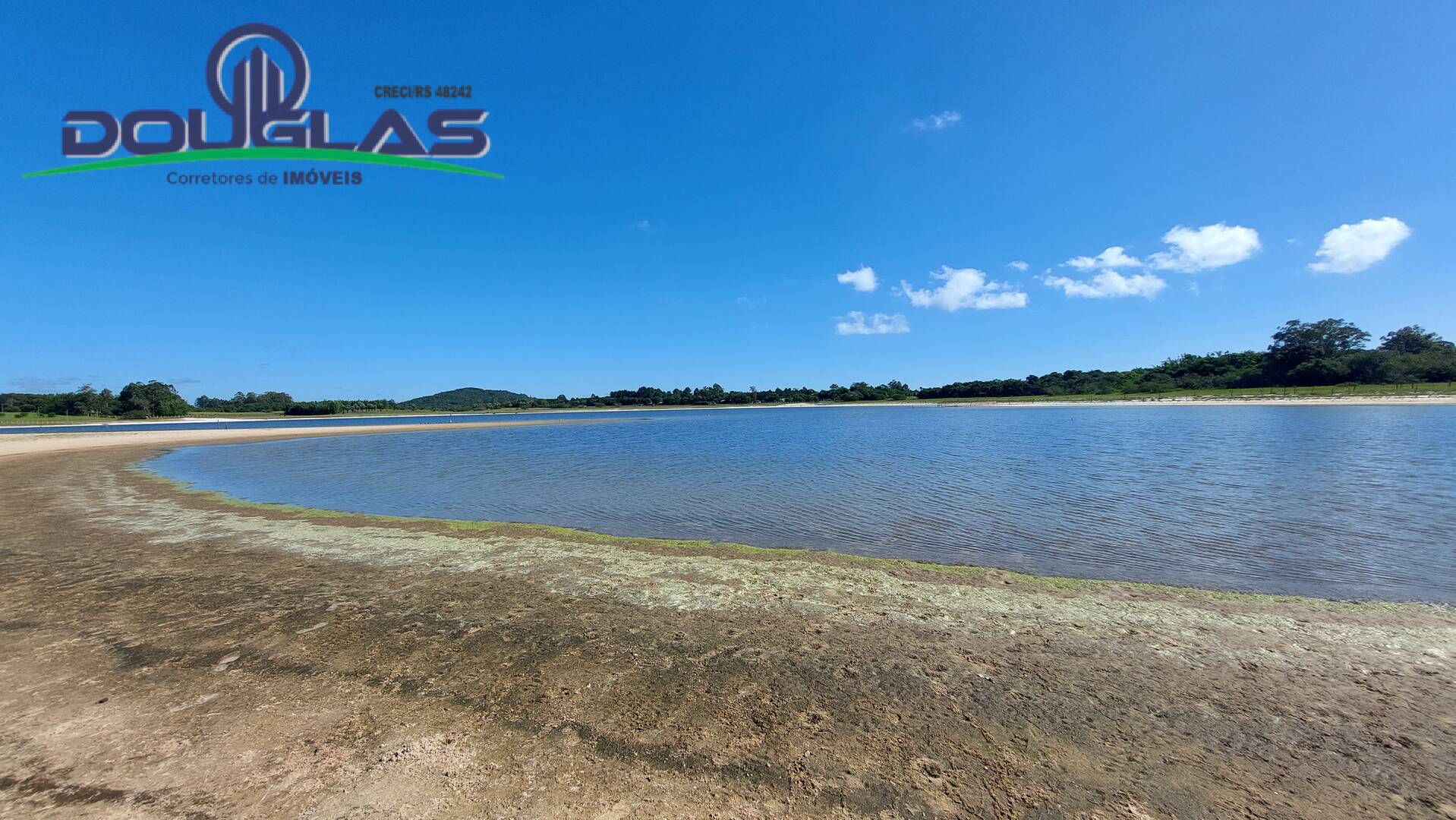 Sítio, 8 quartos, 4 m² - Foto 4