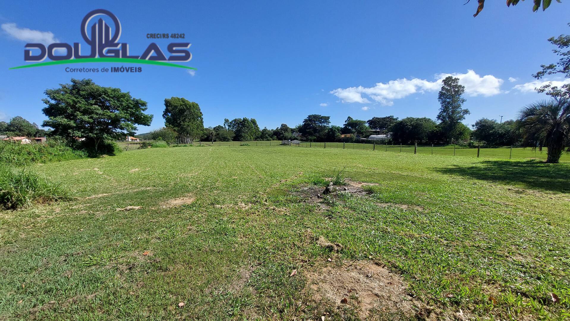 Sítio, 8 quartos, 4 m² - Foto 10