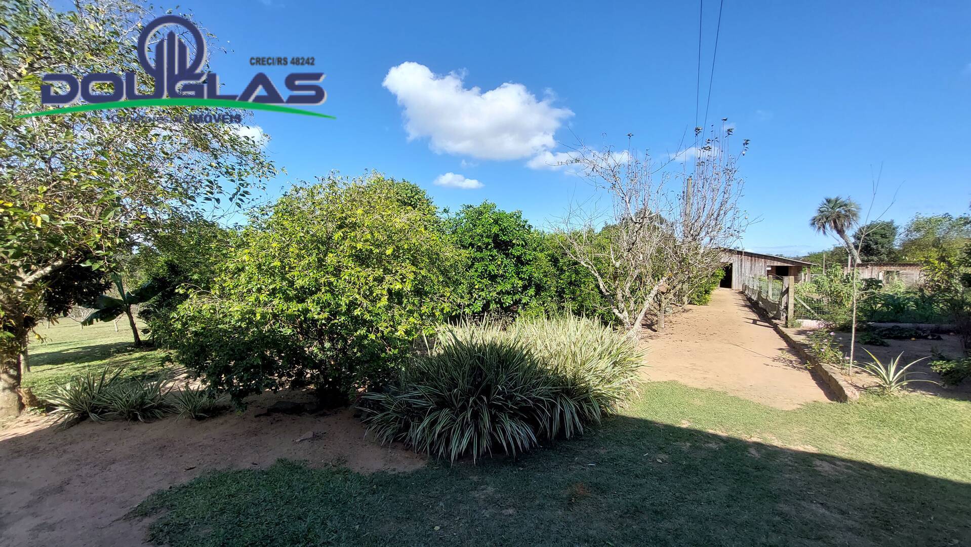 Chácara à venda com 3 quartos, 143m² - Foto 23