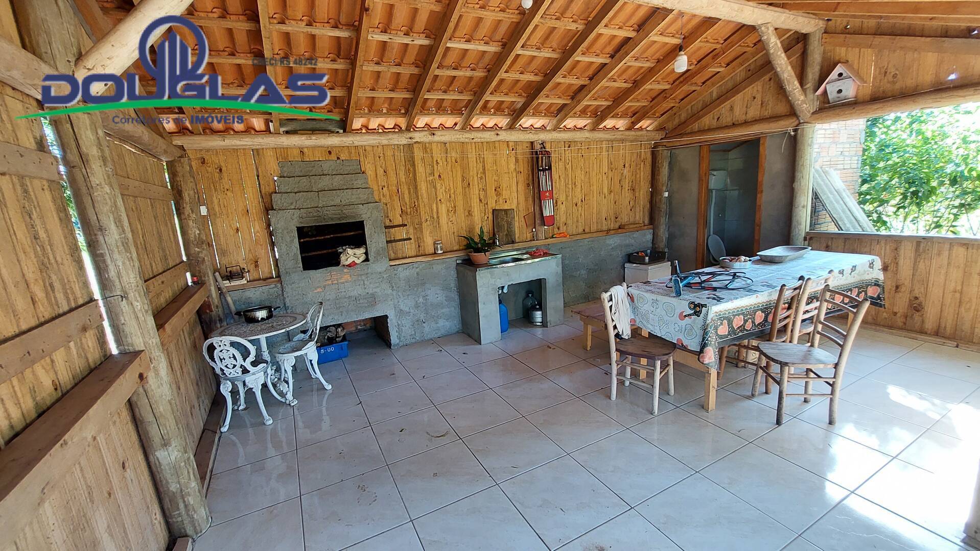 Chácara à venda com 3 quartos, 143m² - Foto 8