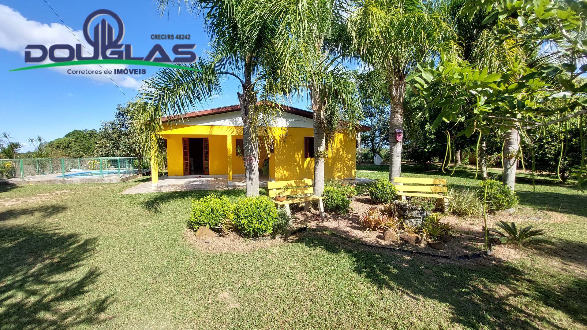 Chácara à venda com 3 quartos, 143m² - Foto 13