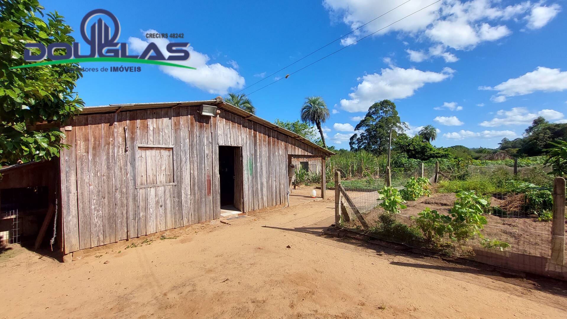 Chácara à venda com 3 quartos, 143m² - Foto 34