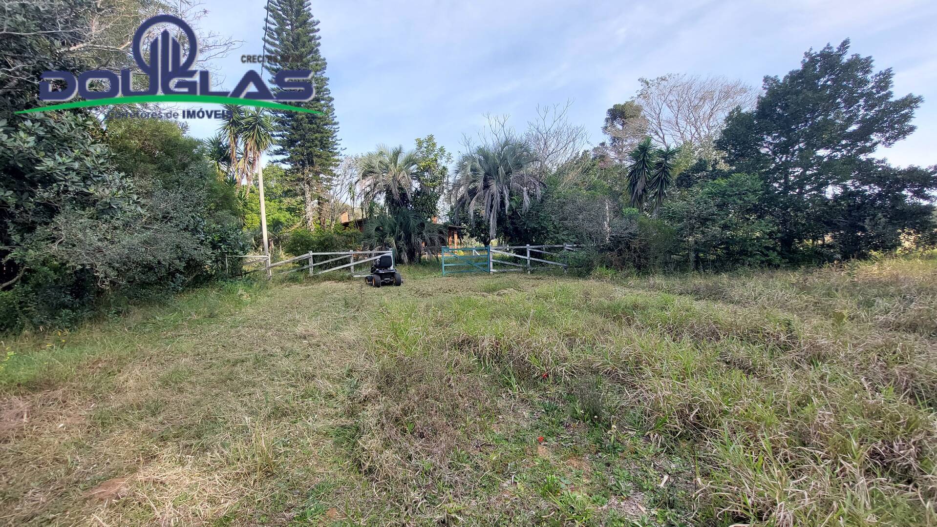 Sítio à venda com 3 quartos, 100m² - Foto 17