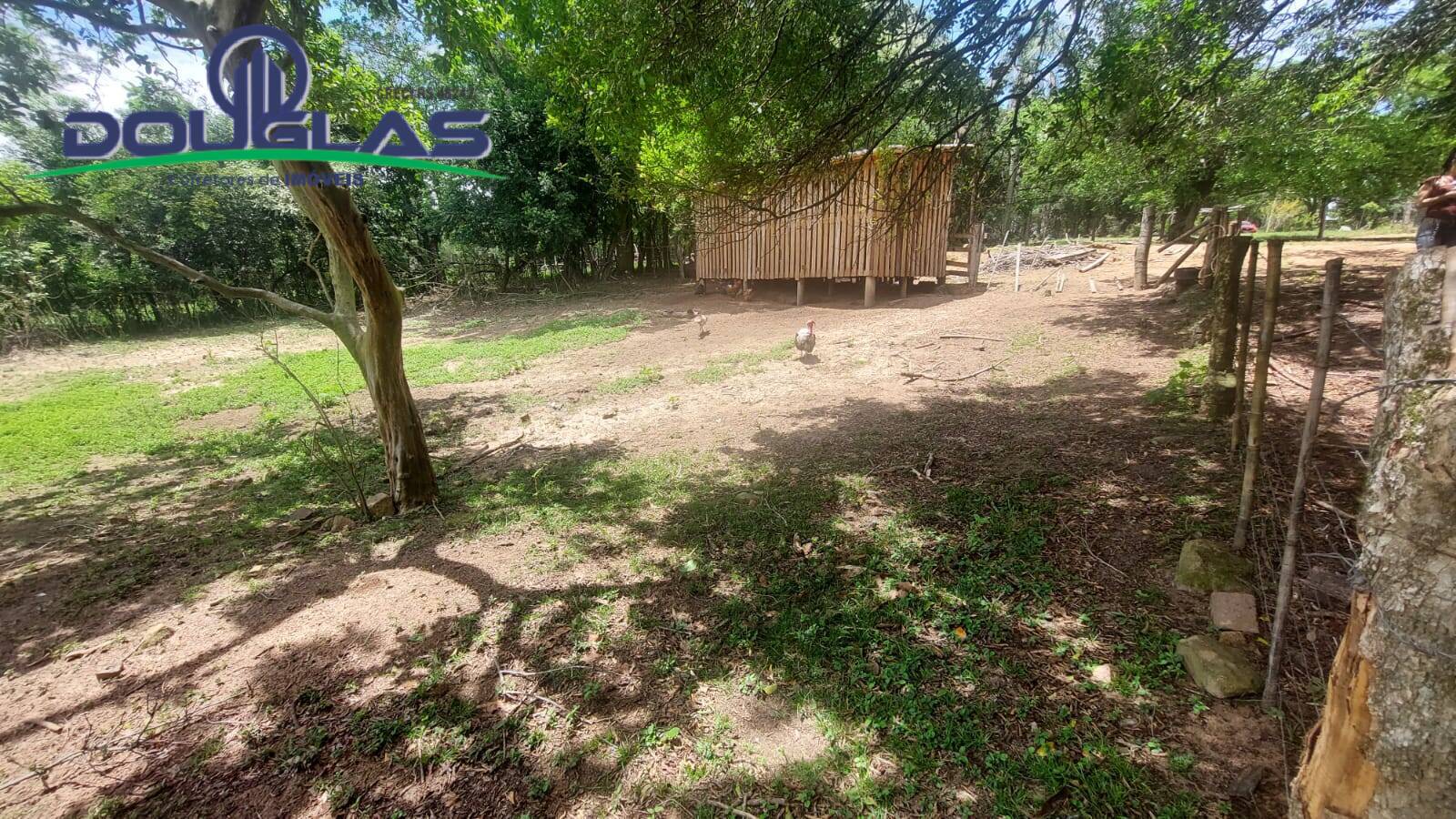 Chácara à venda com 3 quartos, 4m² - Foto 19
