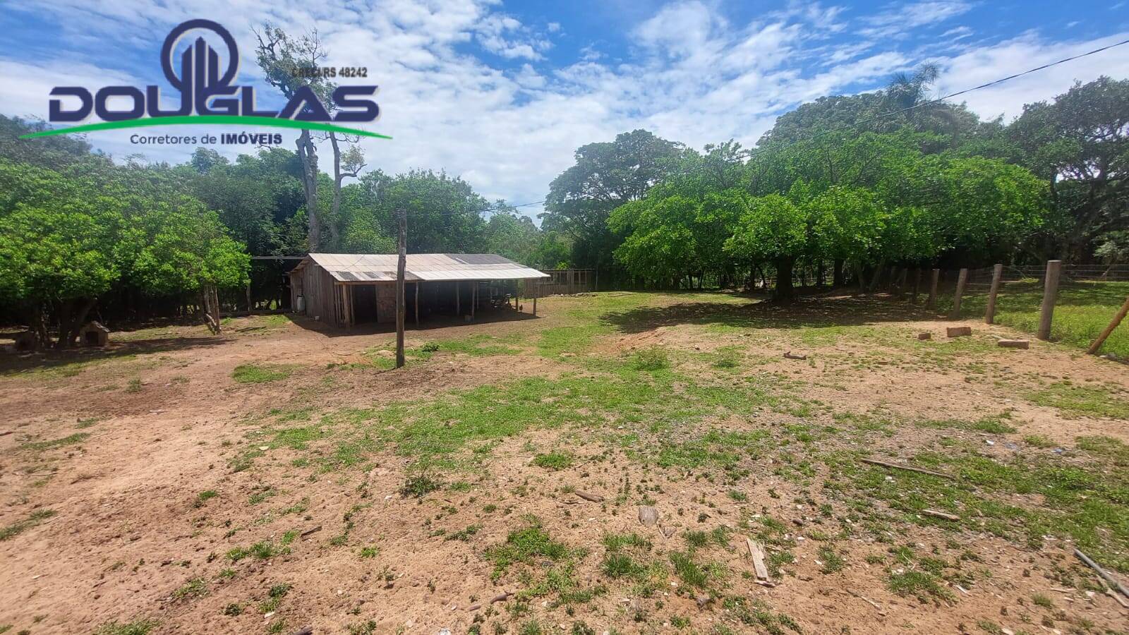 Chácara à venda com 3 quartos, 4m² - Foto 22