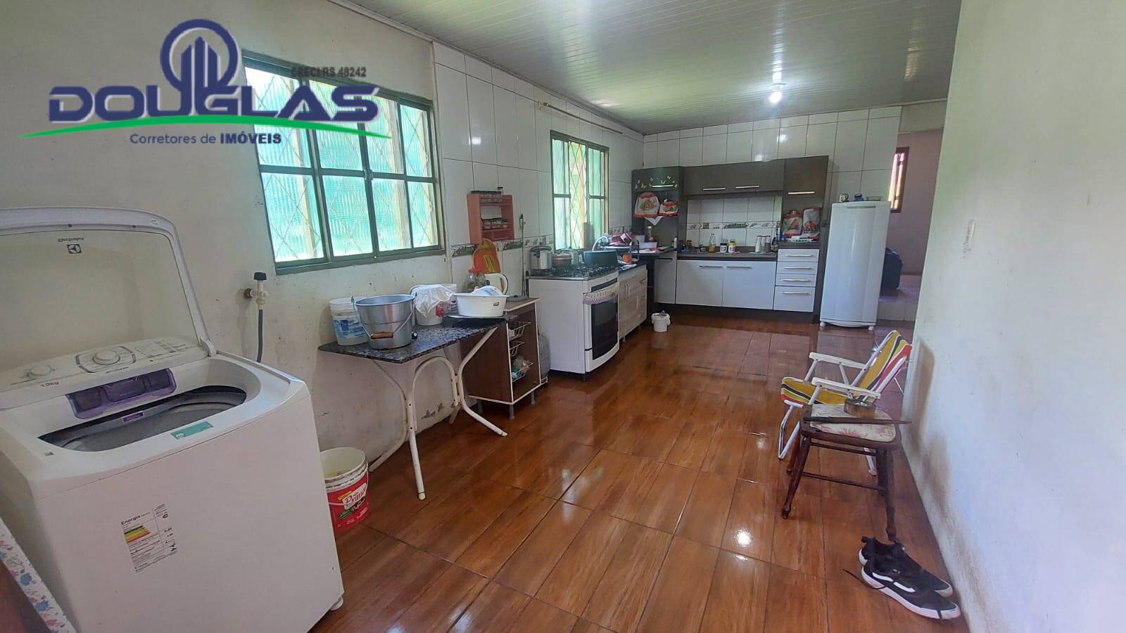 Chácara à venda com 3 quartos, 4m² - Foto 8
