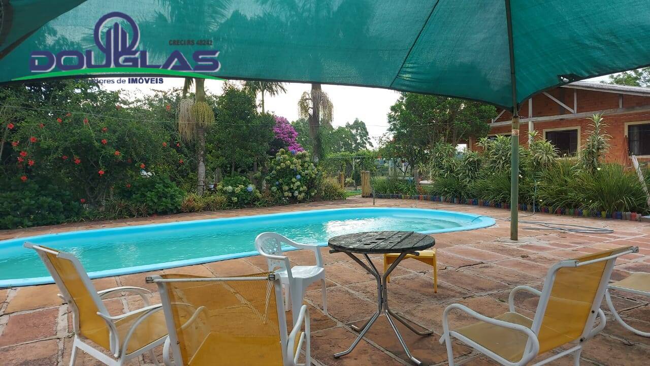 Chácara, 3 quartos, 8000 m² - Foto 1