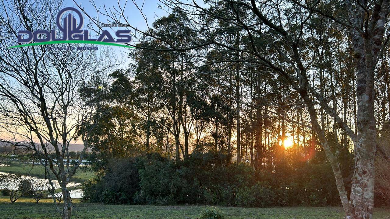 Prédio Inteiro - Foto 1