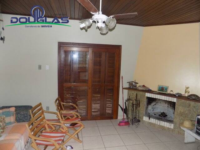 Chácara à venda com 4 quartos, 200m² - Foto 15