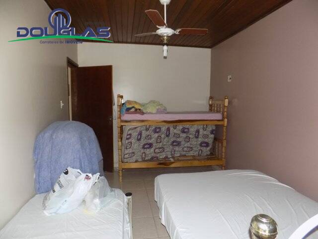 Chácara à venda com 4 quartos, 200m² - Foto 16