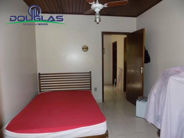 Chácara à venda com 4 quartos, 200m² - Foto 17